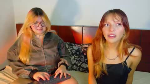 Naomi and Tsuki online show from March 22, 6:50 am