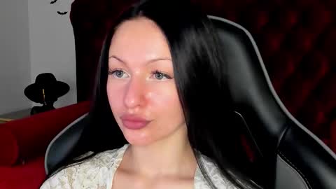 Naomi online show from November 12, 5:32 am