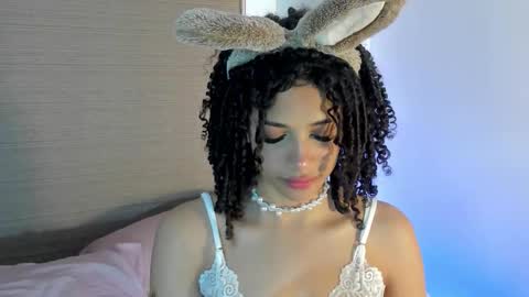 Snapshot of naomidawsonn chatting on September 24, 12:17 am naomidawson online show from September 24, 12:17 am