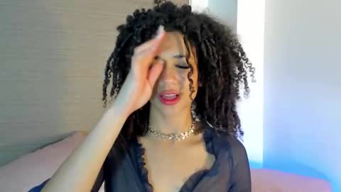 Snapshot of naomidawsonn chatting on September 11, 12:23 am naomidawson online show from September 11, 12:23 am