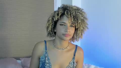 naomidawson online show from March 11, 12:24 am