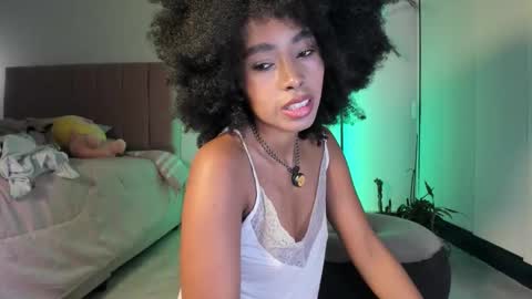 Naomii online show from November 13, 1:41 am