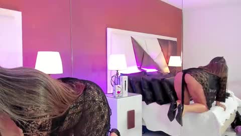 Snapshot of naomyrivera chatting on February 15, 1:27 pm nao online show from February 15, 1:27 pm