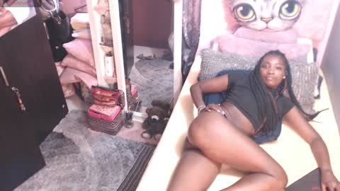 Eimy online show from January 10, 6:49 pm