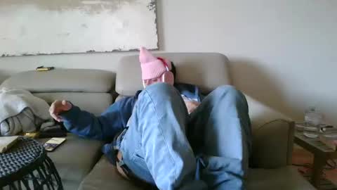 nassobout online show from January 25, 4:24 pm