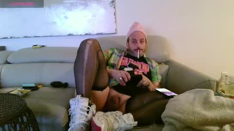 nassobout online show from January 25, 10:39 pm