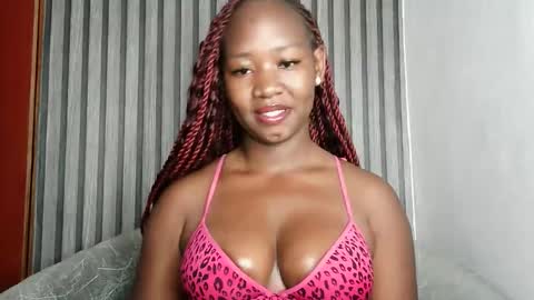 Tessy online show from May 9, 11:33 pm