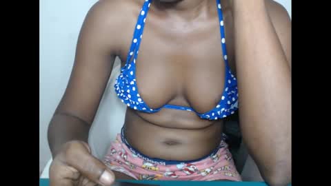 nasty_luna0 online show from March 12, 10:48 am