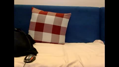 Bella online show from March 30, 8:42 pm