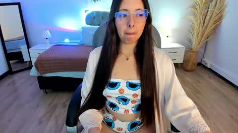 Snapshot of nata_velvet chatting on September 23, 2:00 pm Nata online show from September 23, 2:00 pm