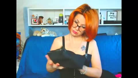 Snapshot of natali3855 chatting on March 9, 10:19 am Natali online show from March 9, 10:19 am