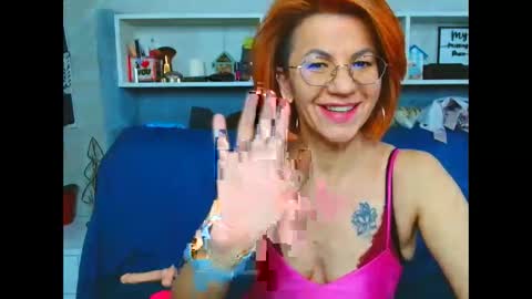 Snapshot of natali3855 chatting on February 10, 12:08 pm Natali online show from February 10, 12:08 pm