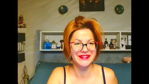 Snapshot of natali3855 chatting on October 4, 6:22 am Natali online show from October 4, 6:22 am