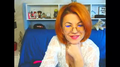Snapshot of natali3855 chatting on February 22, 9:23 am Natali online show from February 22, 9:23 am