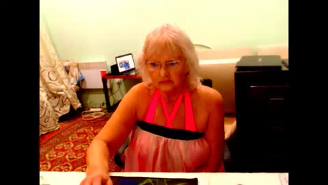 natali online show from December 18, 8:15 pm