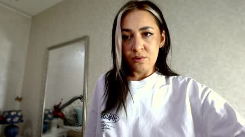 Wild influence online show from January 13, 5:12 am