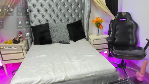 Snapshot of nataliaroush chatting on October 1, 12:59 pm Natalia online show from October 1, 12:59 pm