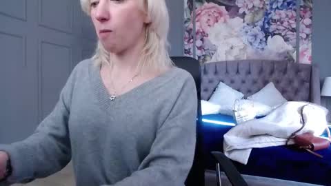 Natalie online show from February 14, 9:03 am