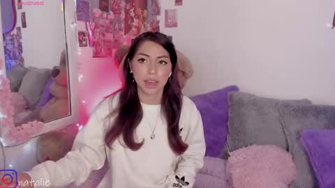 Snapshot of natalie_jaensen chatting on September 17, 10:24 pm online show from September 17, 10:24 pm