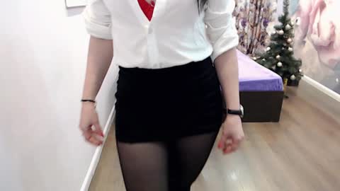 natalyaberd online show from December 18, 7:19 pm