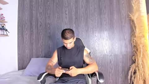 natan_77 online show from May 10, 10:27 pm