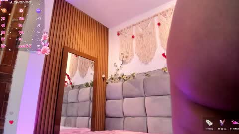 Natasha Sccott online show from September 14, 4:41 pm