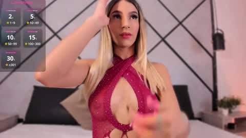 Natasha Smith online show from February 12, 7:45 pm