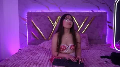 Snapshot of natasha_vesperx chatting on October 18, 1:26 pm Natasha Vesper online show from October 18, 1:26 pm