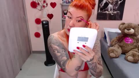 Snapshot of natasha_woo chatting on February 27, 12:34 pm Nat online show from February 27, 12:34 pm