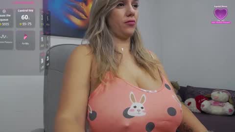 natashaboobs online show from October 6, 6:09 am