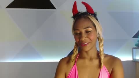 natashadormat online show from December 30, 7:42 pm