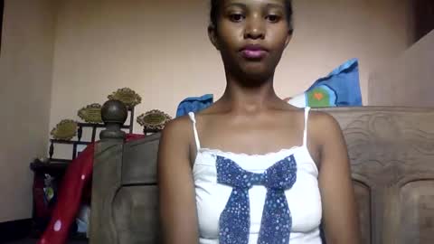 nathalie004 online show from March 6, 11:20 am