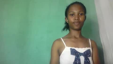 nathalie004 online show from October 9, 8:09 am