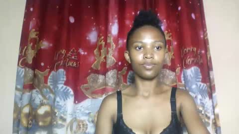 nathalie004 online show from December 4, 6:24 am