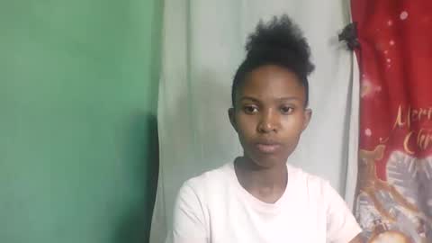 nathalie004 online show from October 13, 5:09 am