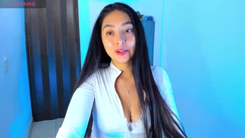 Nathalie online show from February 27, 1:42 am