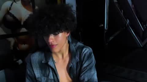 nathan_carson1 online show from January 5, 9:15 am