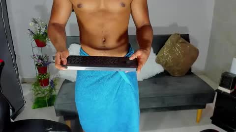 Snapshot of nathan_sexy247 chatting on September 22, 10:19 am Nathan online show from September 22, 10:19 am