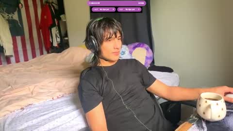 Snapshot of native_boy2 chatting on September 24, 1:12 am native_boy2 online show from September 24, 1:12 am