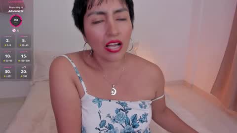 Nathalie online show from November 26, 9:00 pm