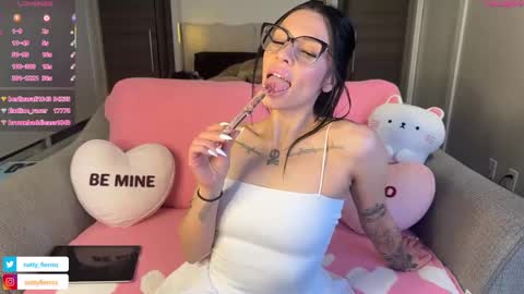 NATTY FIERROS online show from February 16, 9:15 am