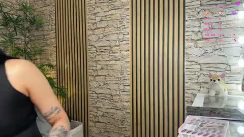 NATTY FIERROS online show from February 25, 10:35 pm