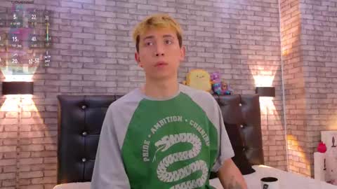 Christopher  Chris online show from February 2, 12:23 pm