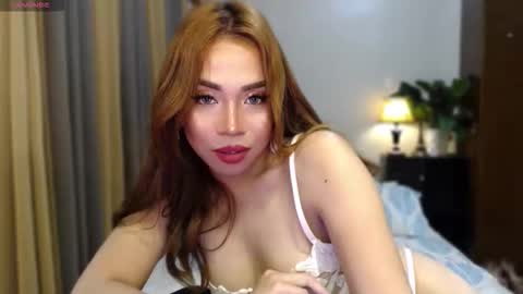 Snapshot of naughty_dreamerxxx chatting on September 18, 6:23 pm Queen Jess online show from September 18, 6:23 pm