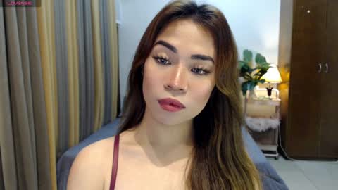 Snapshot of naughty_dreamerxxx chatting on January 18, 11:00 am Queen Jess online show from January 18, 11:00 am
