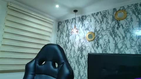 Snapshot of naughty_kittenm chatting on February 28, 11:14 am Kitten online show from February 28, 11:14 am