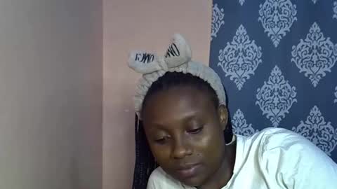 Naughty Little1998 online show from January 8, 10:32 am