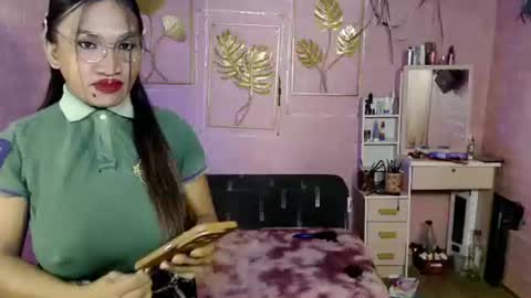 naughty_lorien143 online show from March 26, 11:48 am