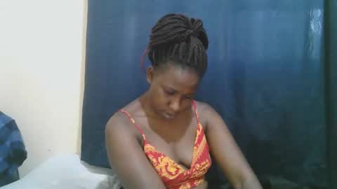 Snapshot of naughty_slender2 chatting on September 18, 5:00 am jn online show from September 18, 5:00 am