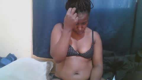 Snapshot of naughty_slender2 chatting on September 24, 5:58 am jn online show from September 24, 5:58 am